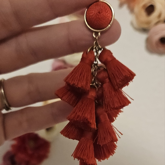 Red and gold tassel earings - Picture 4 of 5